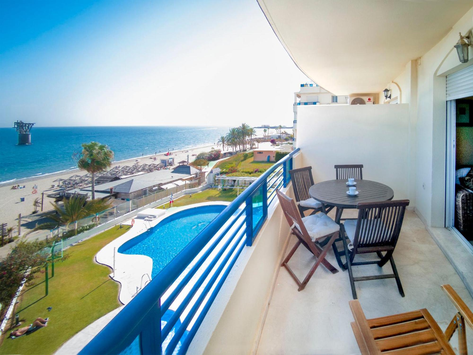 Banana Beach Marbella Exterior photo